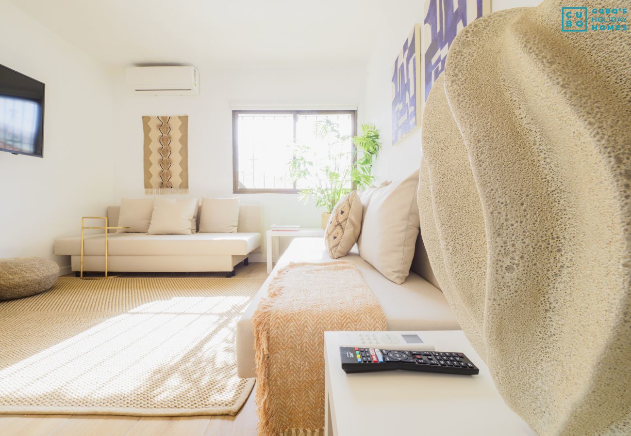 Chalet in Marbella - Cubo's Beach House Marbella Sun .
