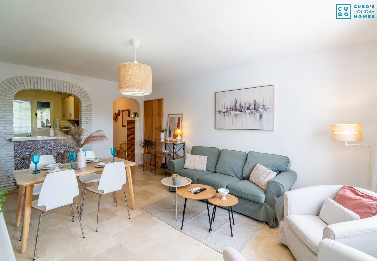 Apartment in La Cala de Mijas - Cubo's Apartamento Las Acacias Beach