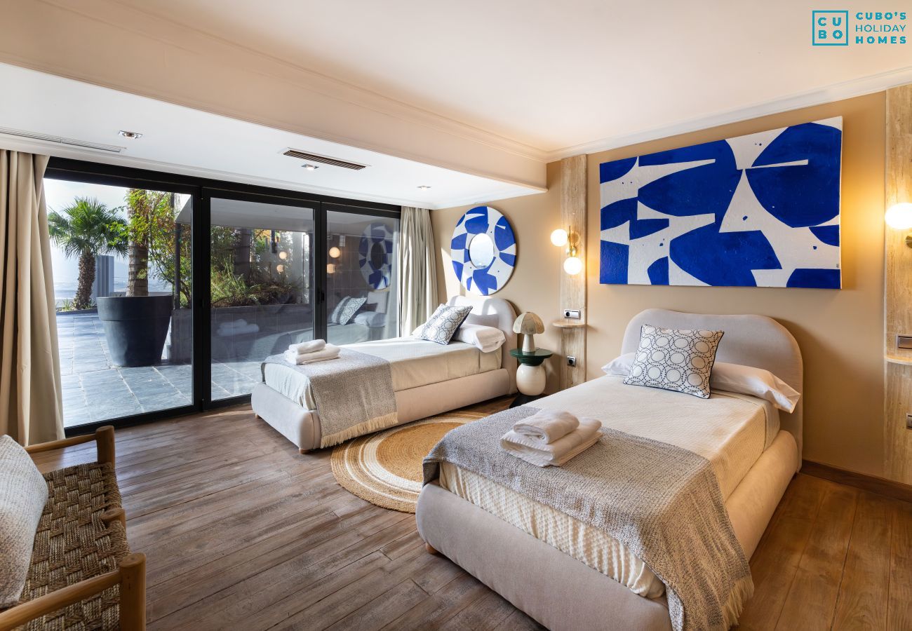 Villa in Alhaurín el Grande - Cubo's Villa Le Corbusier