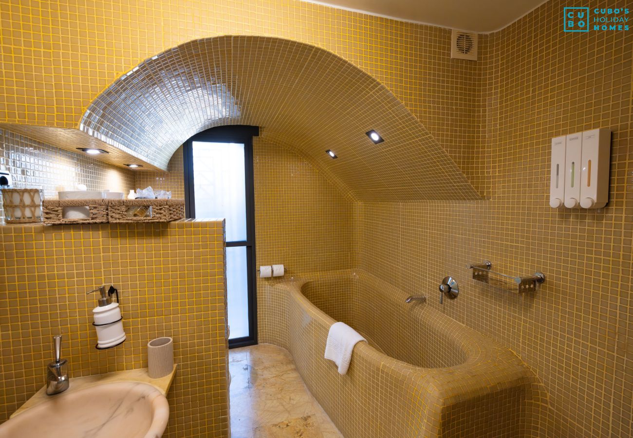 Villa in Alhaurín el Grande - Cubo's Villa Le Corbusier