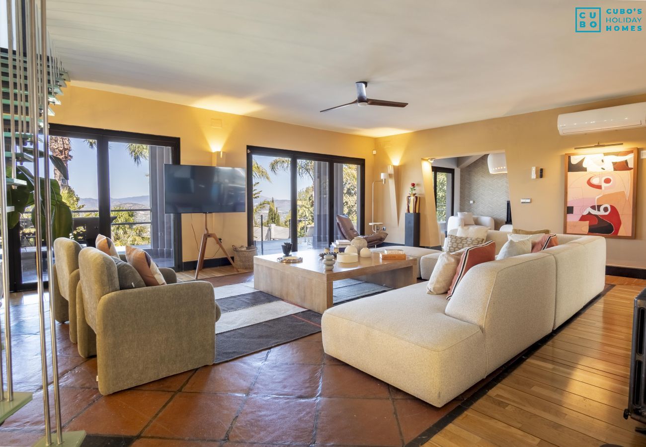 Villa in Alhaurín el Grande - Cubo's Villa Le Corbusier