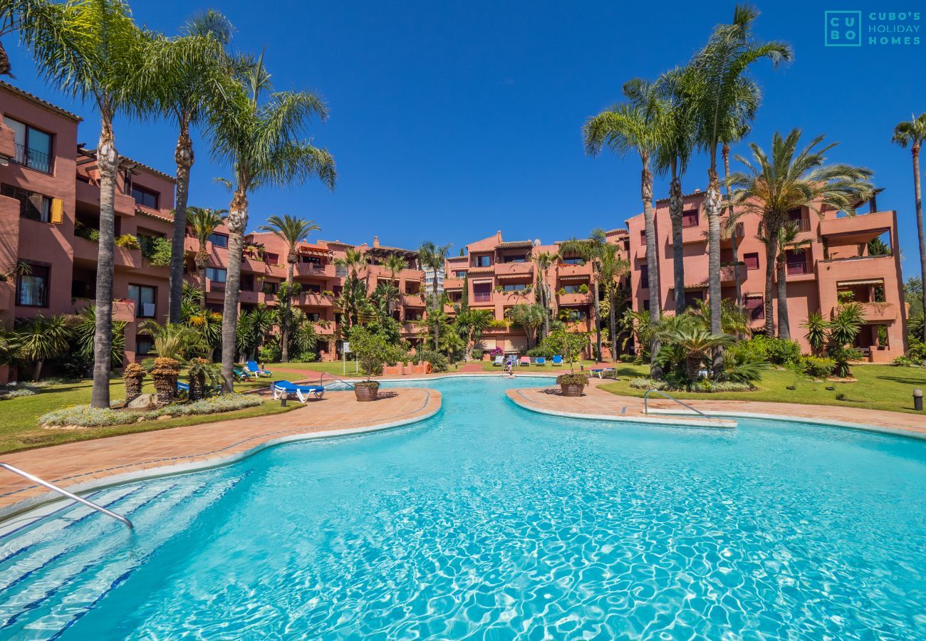 Apartment in Marbella - Cubo's Marbella Costa del Sol Parking Incluido