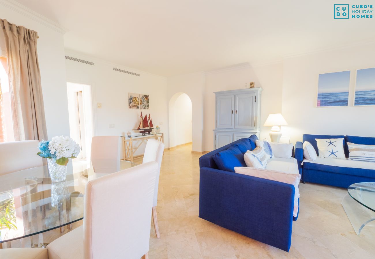 Apartment in Marbella - Cubo's Marbella Costa del Sol Parking Incluido