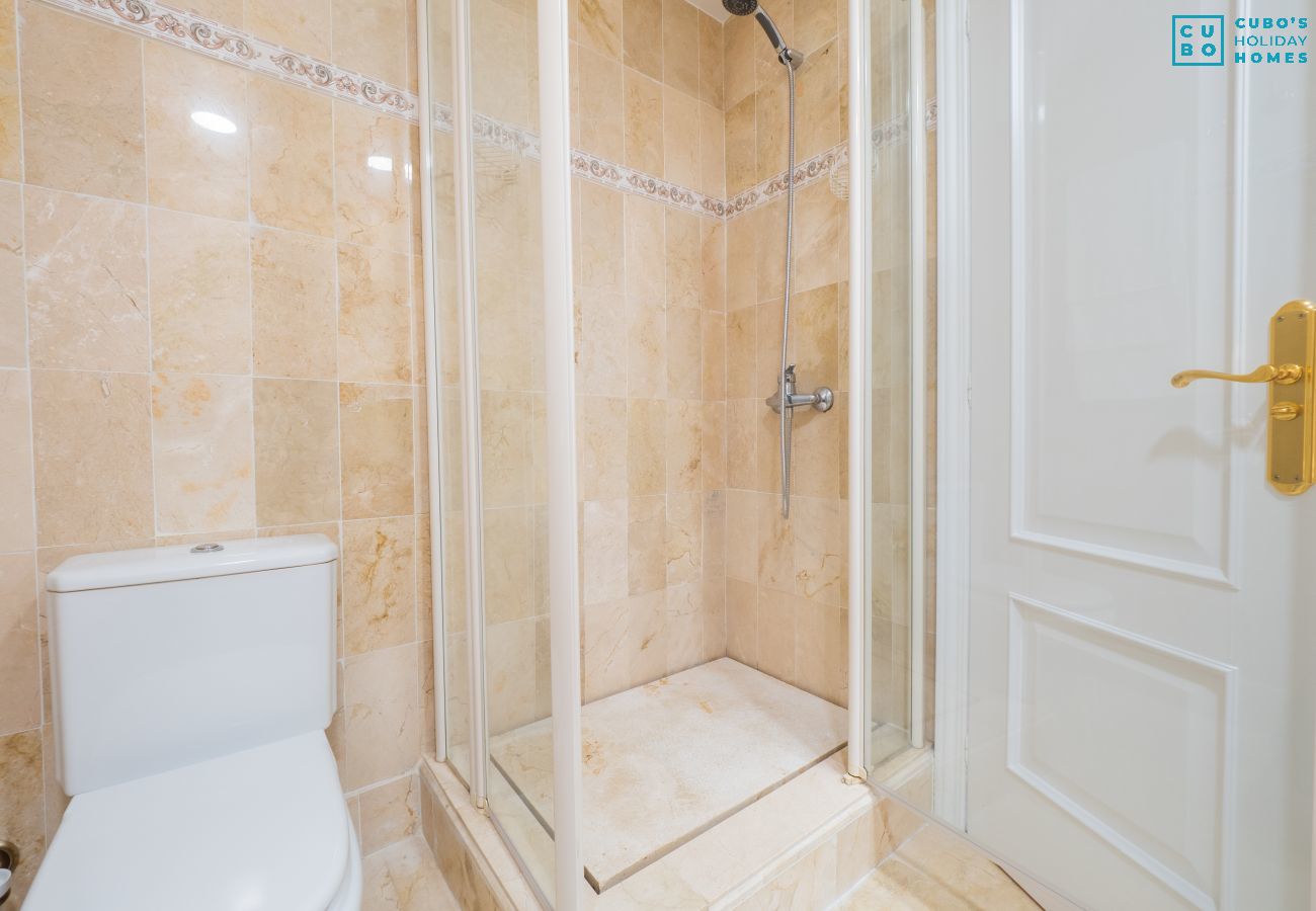 Apartment in Marbella - Cubo's Marbella Costa del Sol Parking Incluido