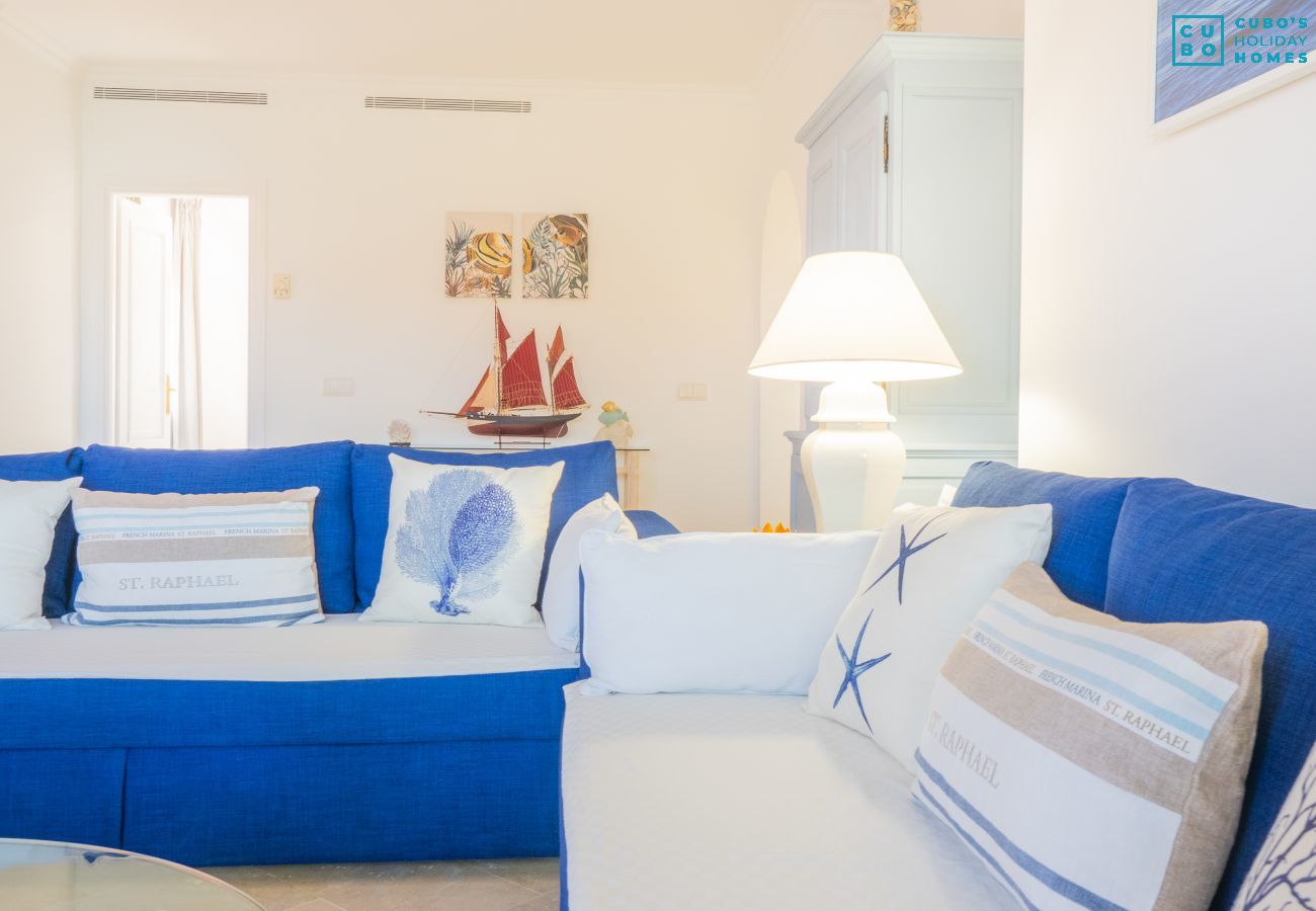 Apartment in Marbella - Cubo's Marbella Costa del Sol Parking Incluido