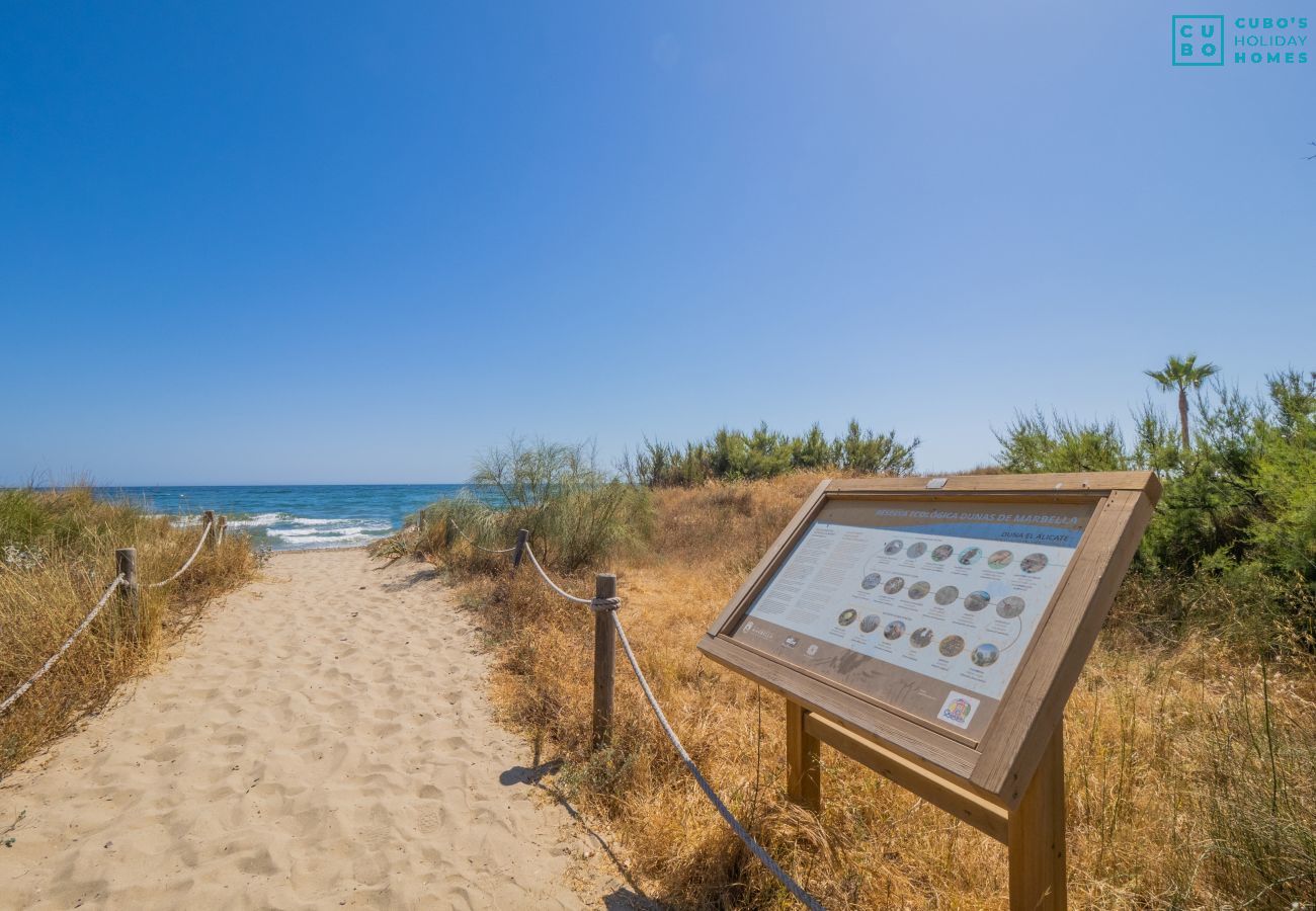 Apartment in Marbella - Cubo's Marbella Costa del Sol Parking Incluido