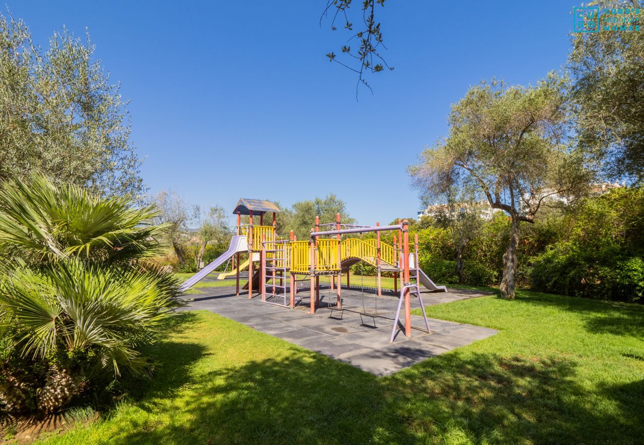 Apartment in Marbella - Cubo's Marbella Costa del Sol Parking Incluido