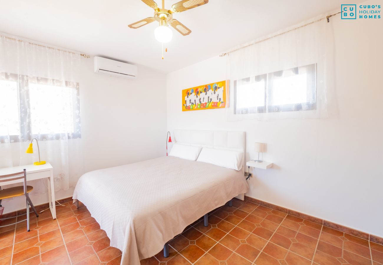 Villa in Alhaurin de la Torre - Cubo's Villa Blanca Alhaurin