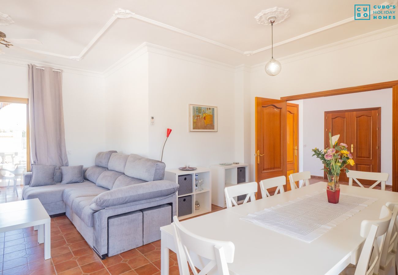 Villa in Alhaurin de la Torre - Cubo's Villa Blanca Alhaurin