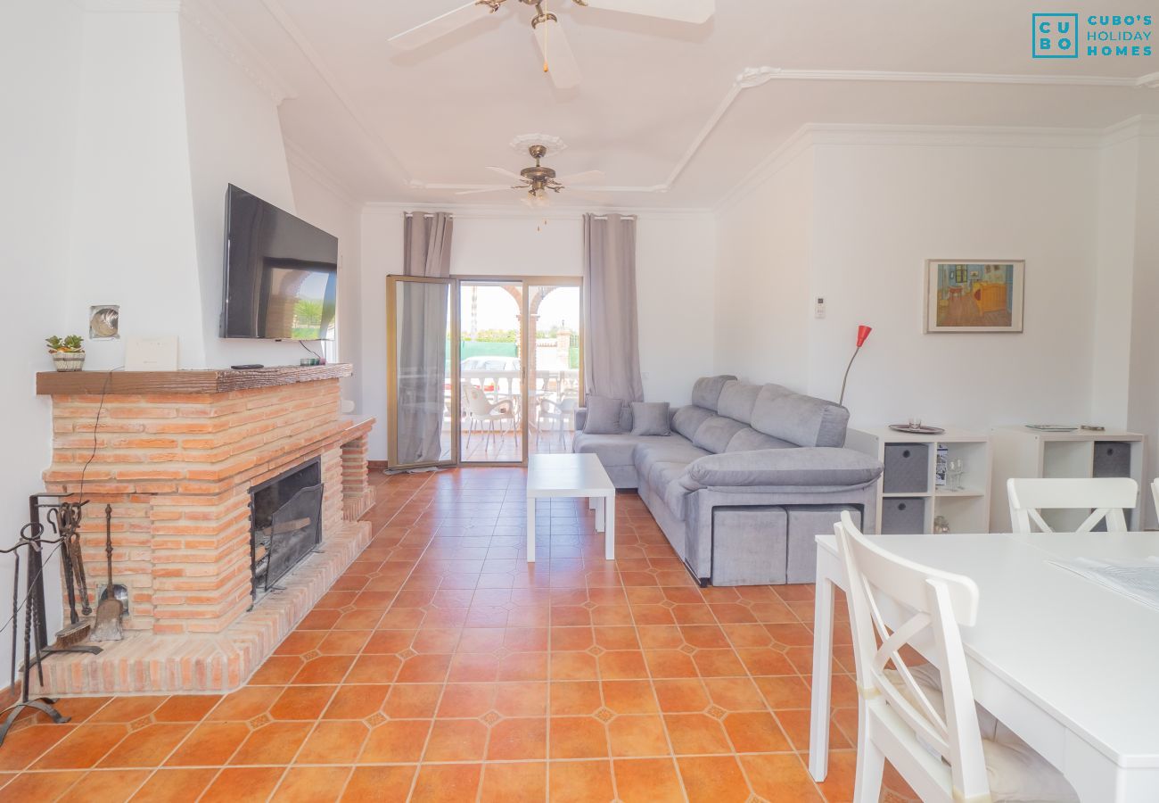 Villa in Alhaurin de la Torre - Cubo's Villa Blanca Alhaurin