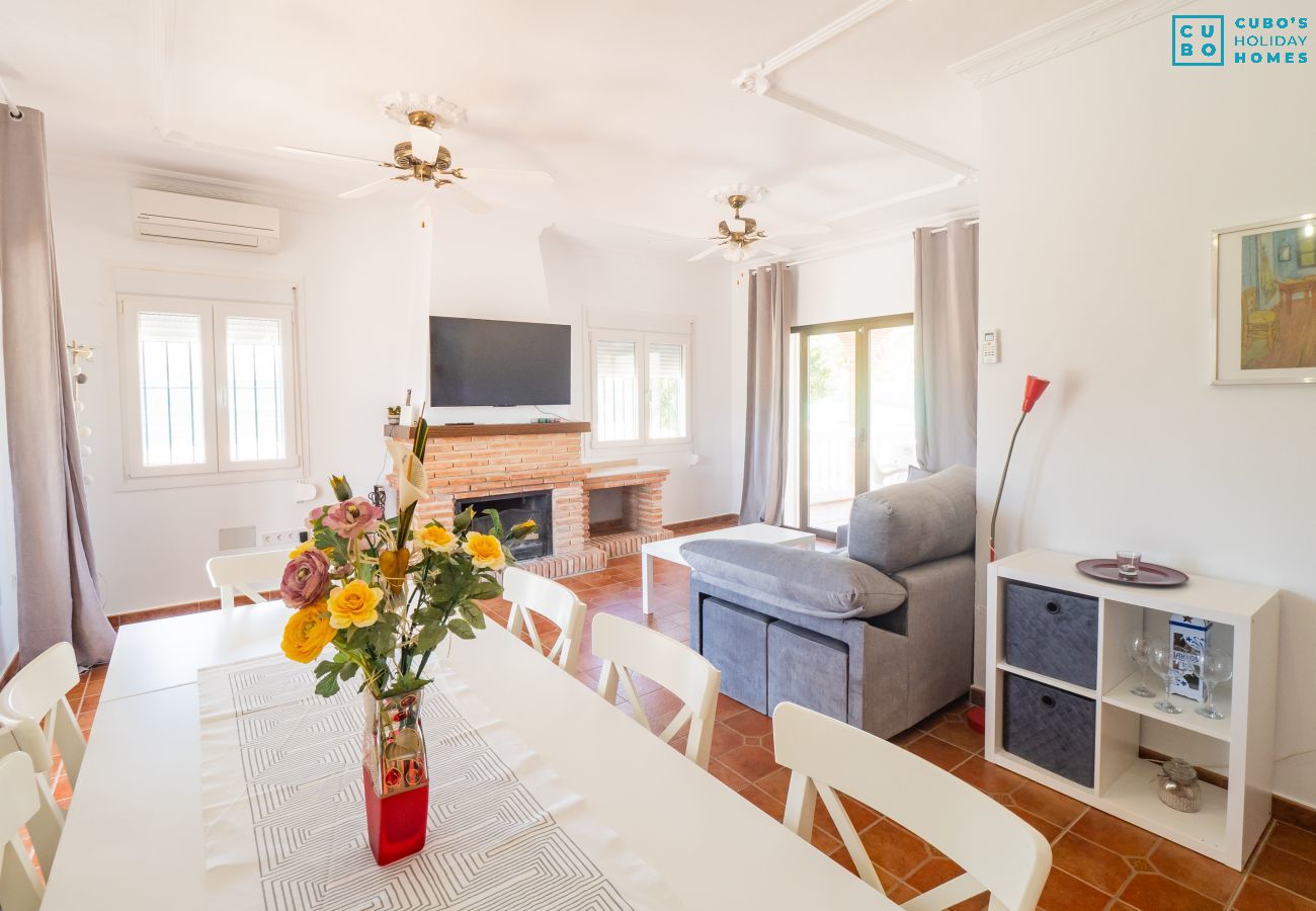 Villa in Alhaurin de la Torre - Cubo's Villa Blanca Alhaurin
