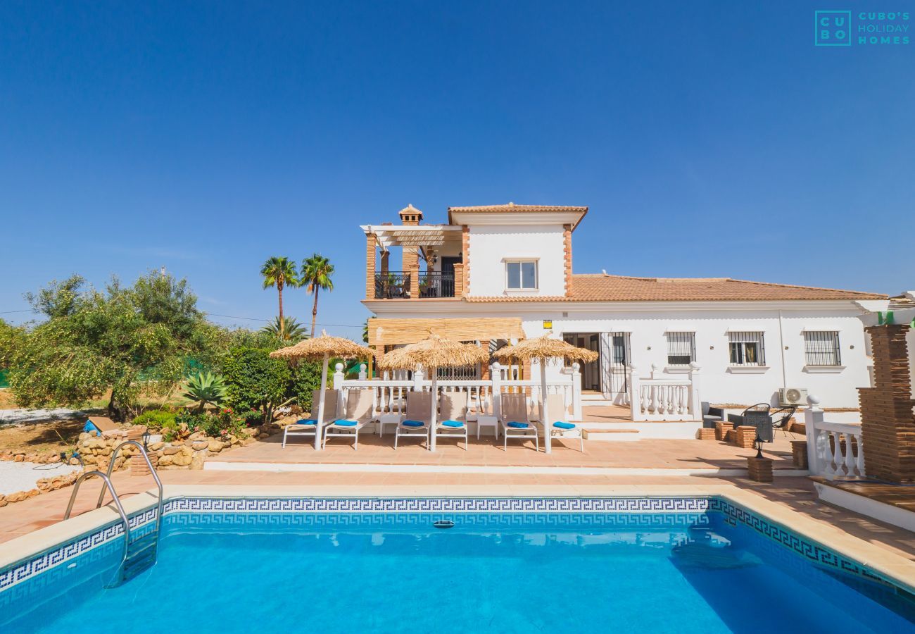 Villa in Alhaurin de la Torre - Cubo's Villa Blanca Alhaurin