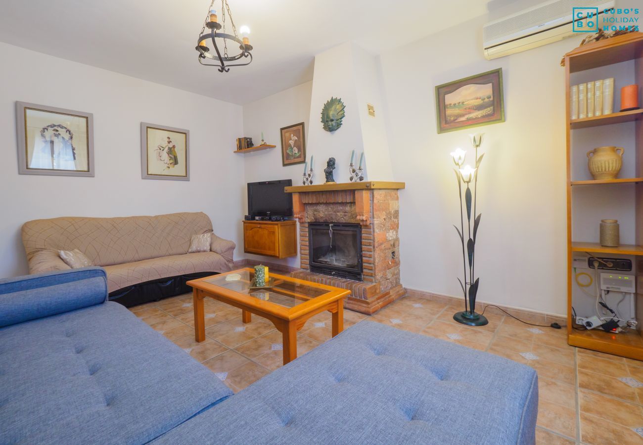Cottage in Alhaurín el Grande - Cubo's Villa Ainhoa