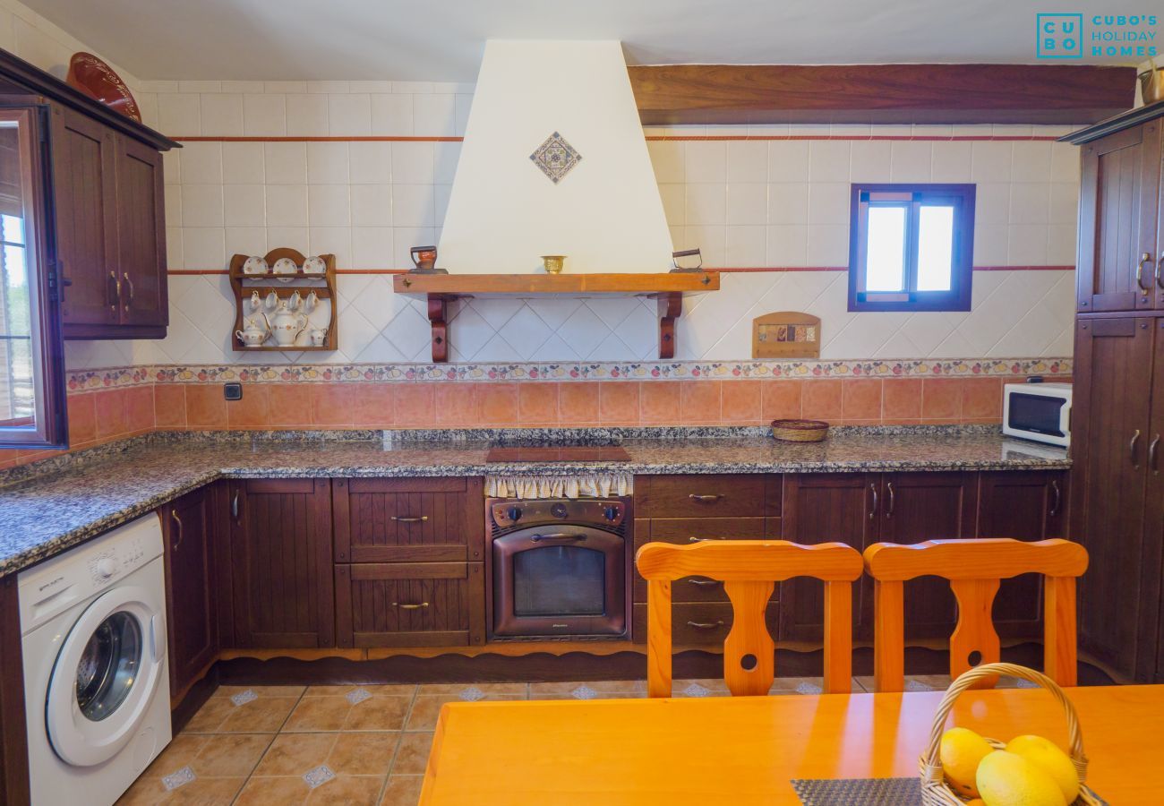 Cottage in Alhaurín el Grande - Cubo's Villa Ainhoa