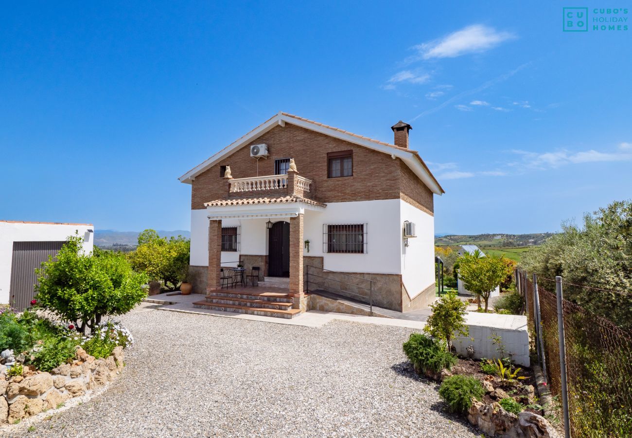 Cottage in Alhaurín el Grande - Cubo's Villa Ainhoa
