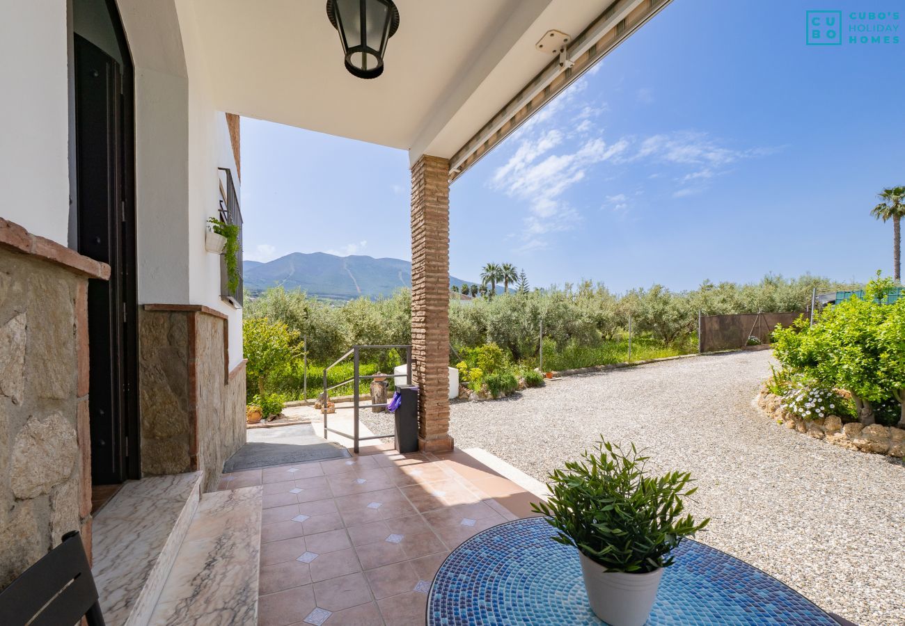 Cottage in Alhaurín el Grande - Cubo's Villa Ainhoa
