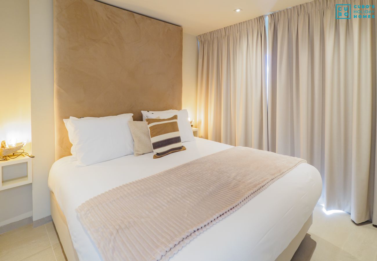 Apartment in Marbella - Cubo's Romana Playa Luxury Apartment 547 Sea View