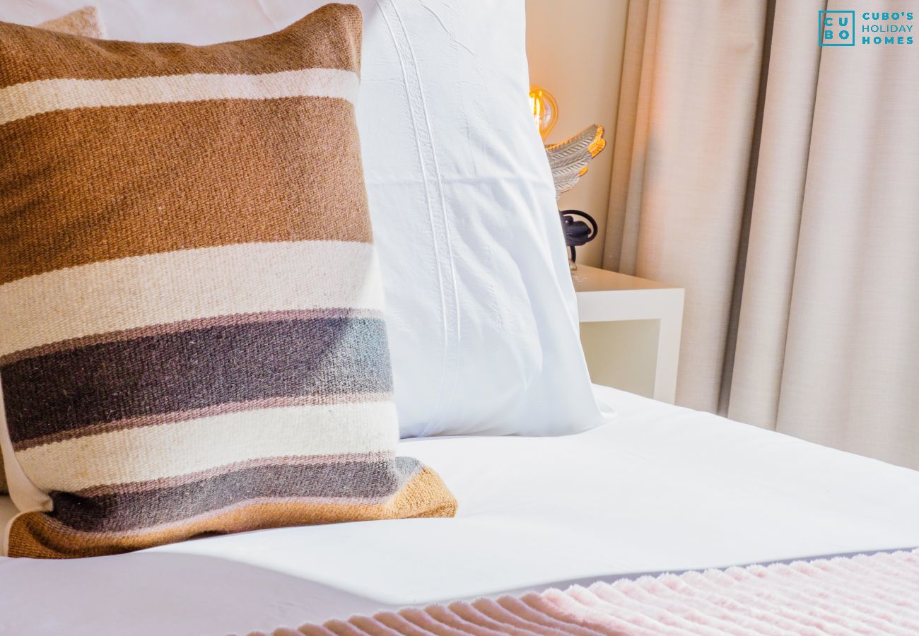 Apartment in Marbella - Cubo's Romana Playa Luxury Apartment 547 Sea View