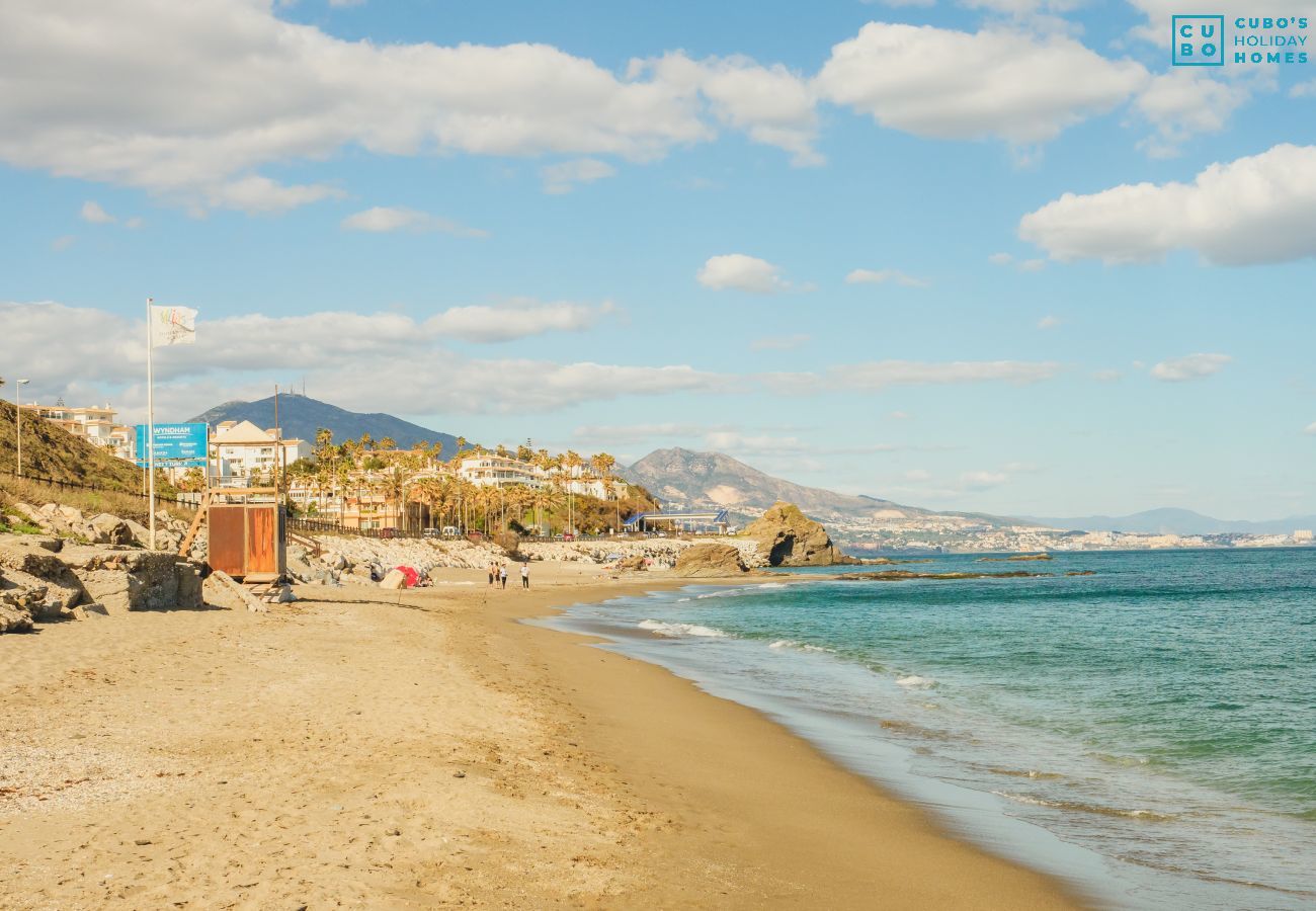 Apartment in Mijas Costa - Cubo's Loma Alta Sea View & Parking