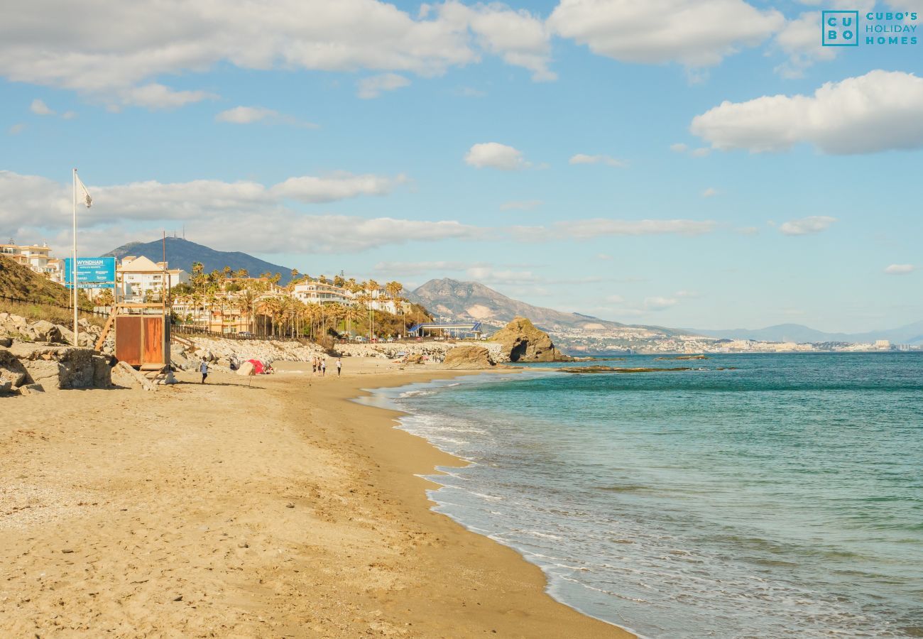 Apartment in Mijas Costa - Cubo's Loma Alta Sea View & Parking