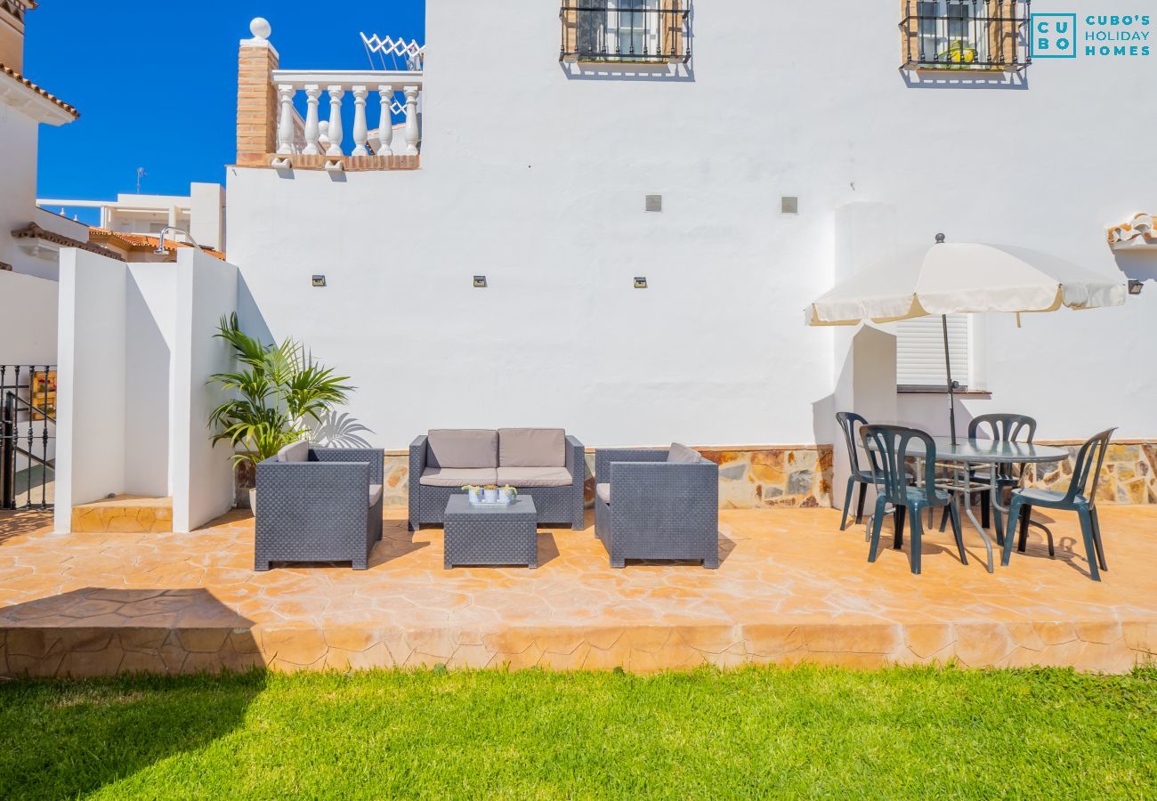 Rent by room in Torre de Benagalbon - Cubo's Hostal William's Sunny 1 with Breakfast