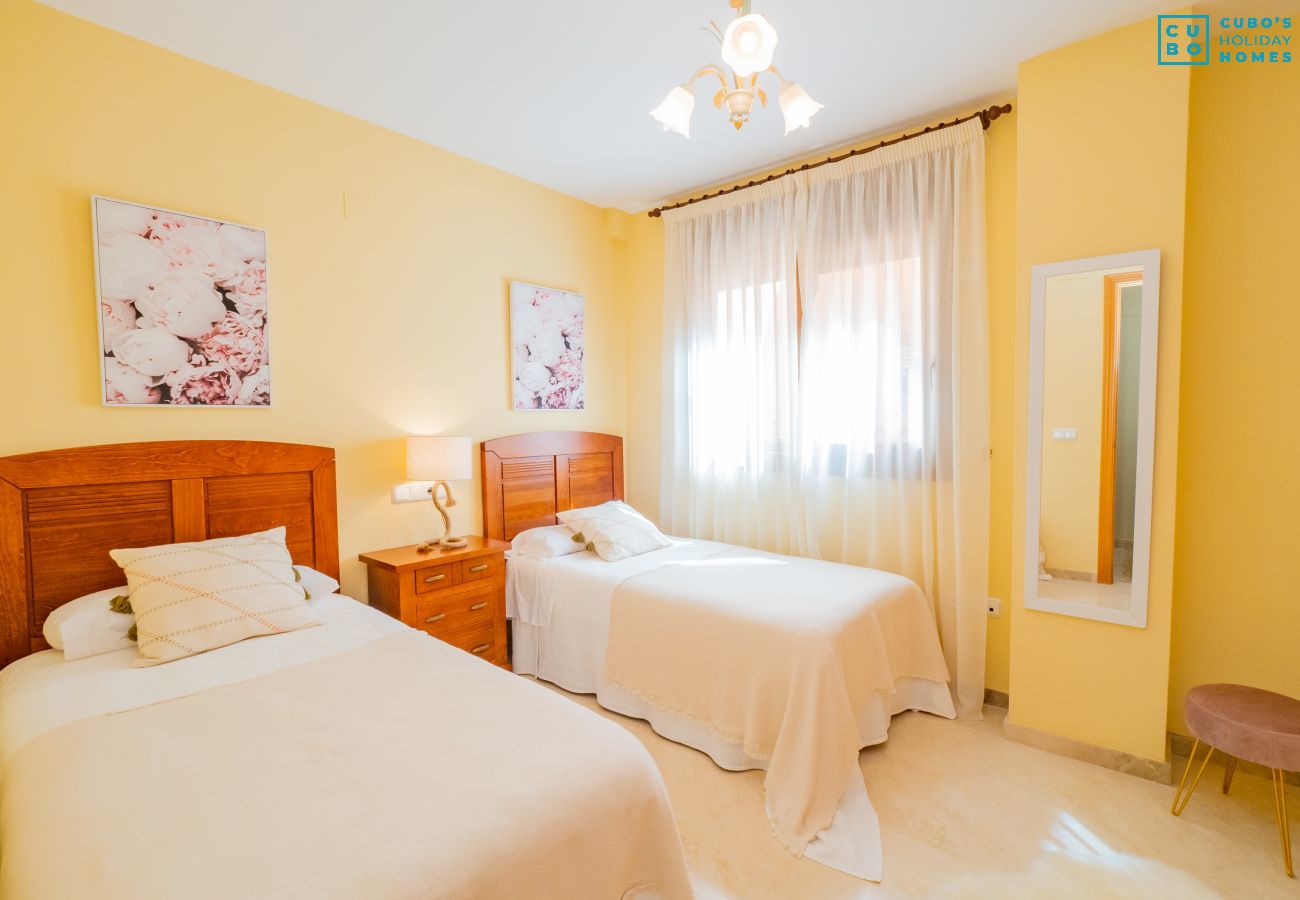 Apartment in Ojen - Cubo's Marbella Hill View Golf