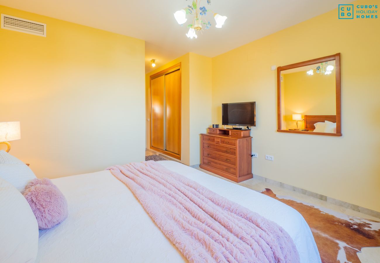 Apartment in Ojen - Cubo's Marbella Hill View Golf