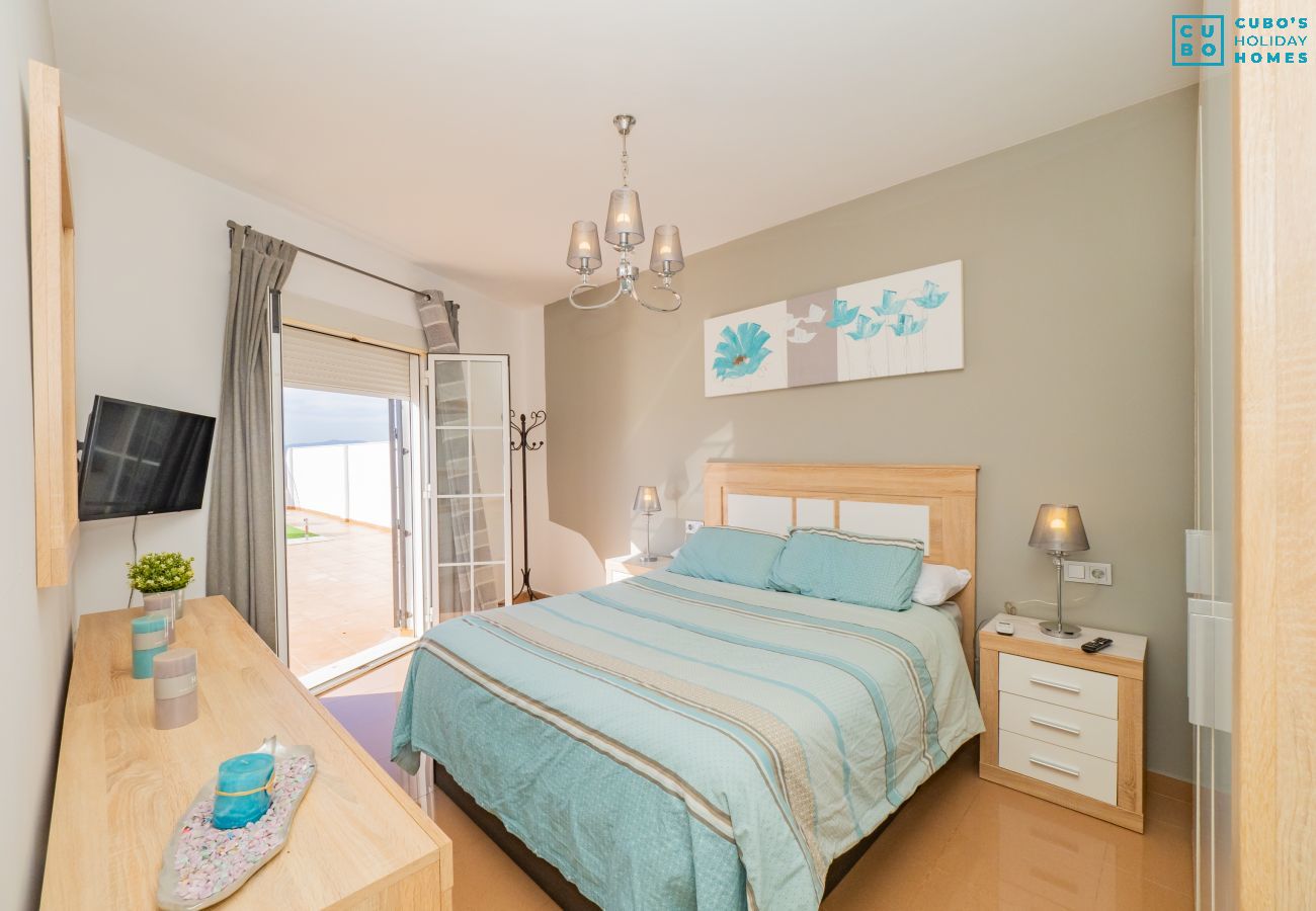 Apartment in Alhaurín el Grande - Cubo's Urban Terrace Country View & Free Parking