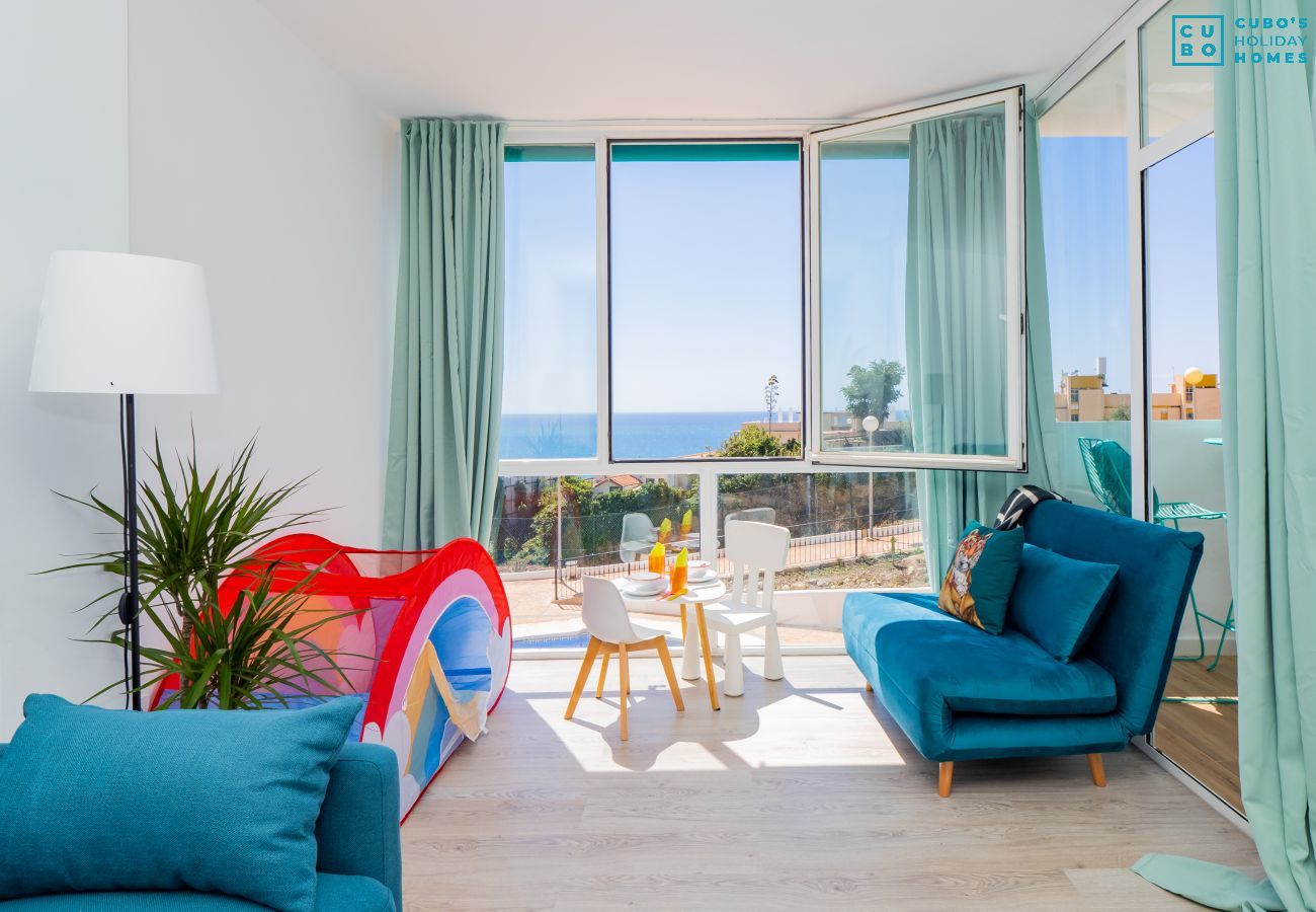 Apartment in Fuengirola - Cubo's Whiterock Diamond & Free Parking