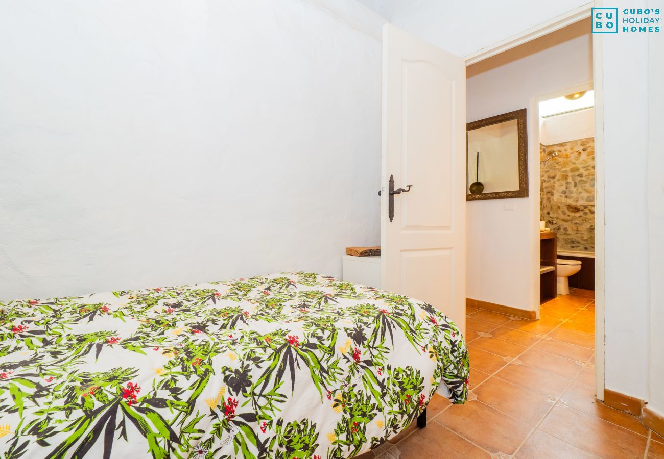 House in Coín - Cubo's Secret Nature House