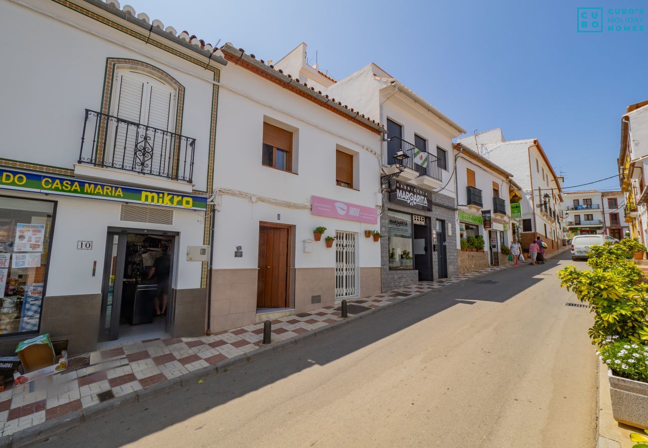 Apartment in Ardales - Cubo's Penthouse Caminito del Rey & Roof Terrace