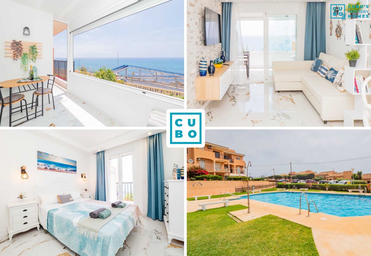 Charming flat in La Cala de Mijas with sea views, in front of the beach.