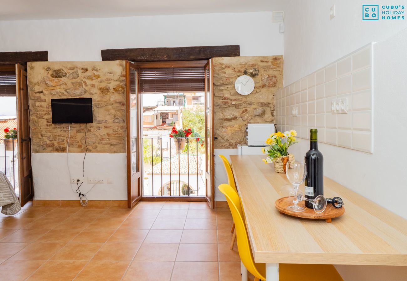 Rent by room in Cártama - Cubo's La Casa del Arco Room Granada