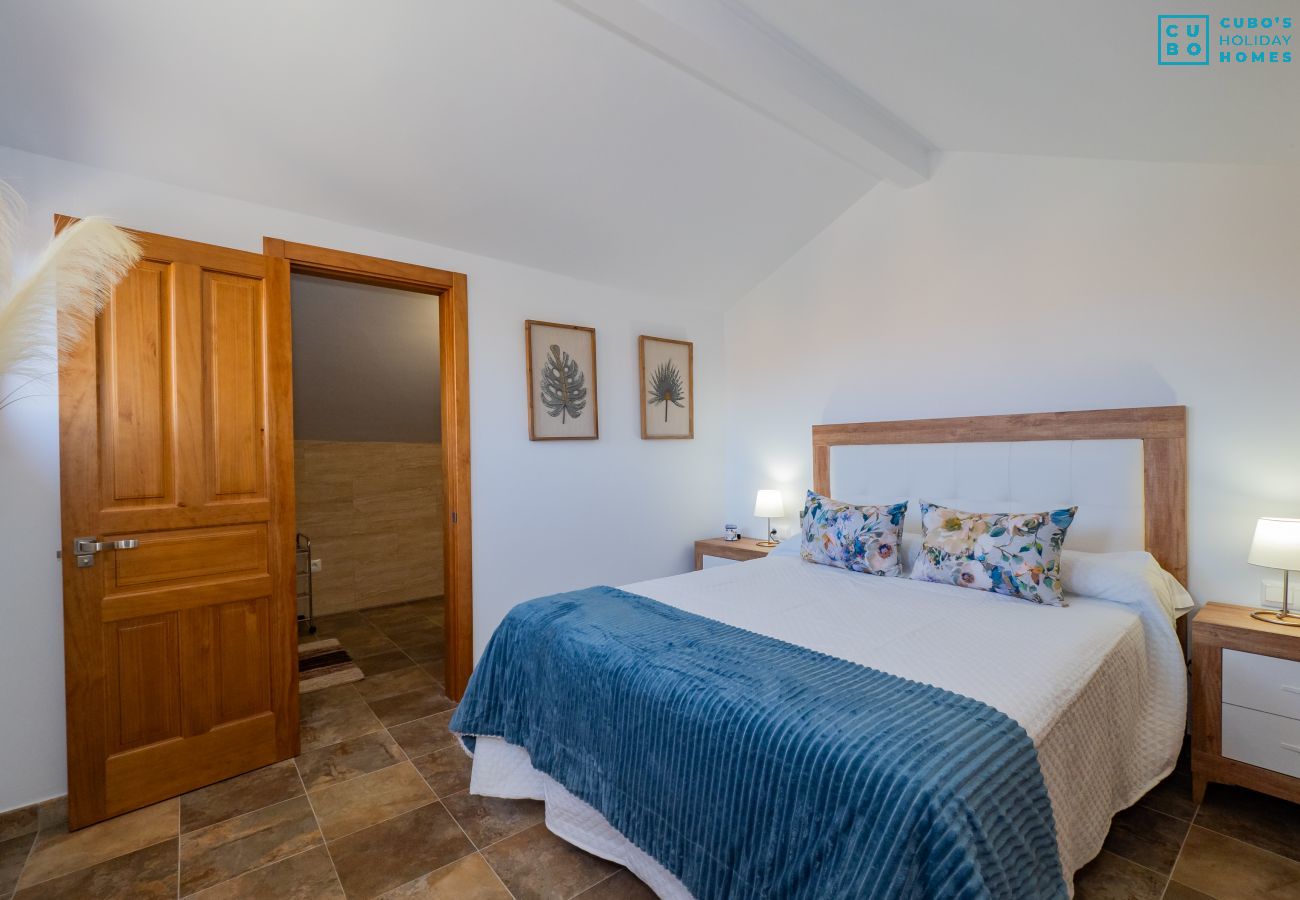 Cottage in Coín - Cubo's Casa el Rincon de La Jara