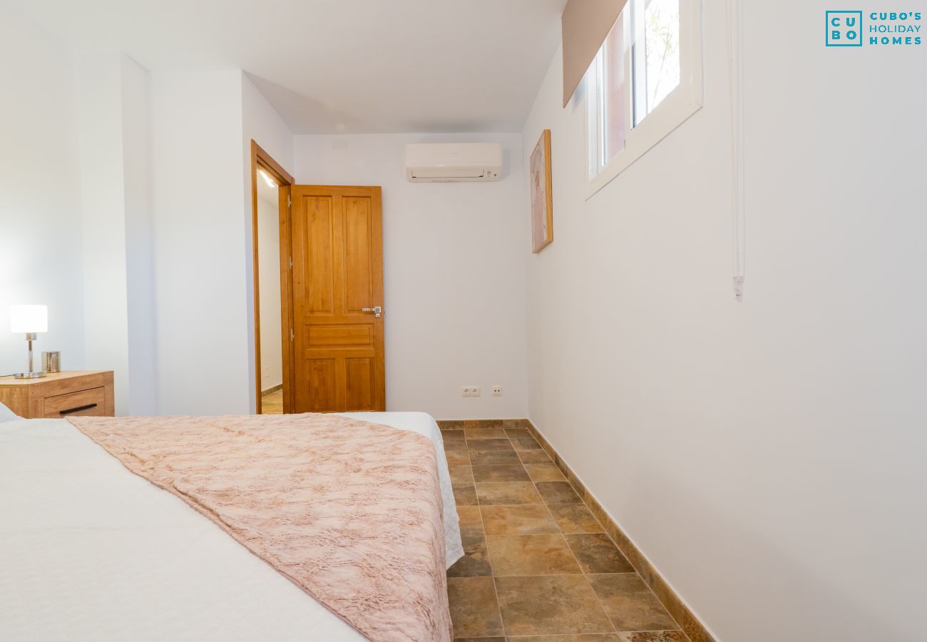 Cottage in Coín - Cubo's Casa el Rincon de La Jara