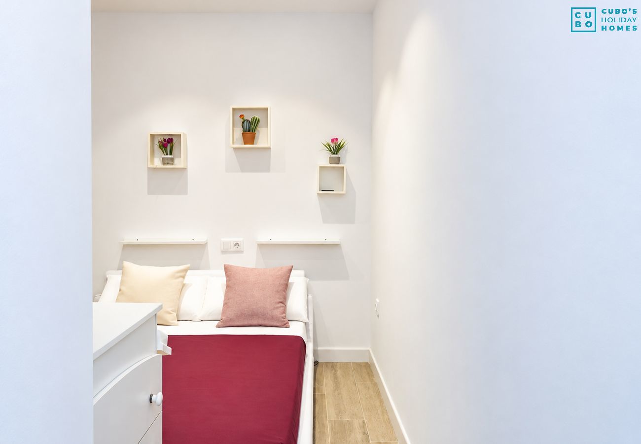 Apartment in Fuengirola - Cubo's Apartment Front Line Beach Fuengirola