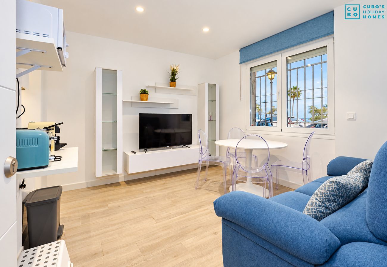 Apartment in Fuengirola - Cubo's Apartment Front Line Beach Fuengirola