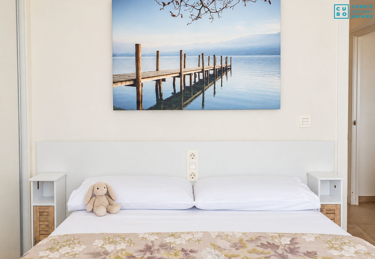 Apartment in Estepona - Cubo's Estepona Oceanview Apartment & Free Parking