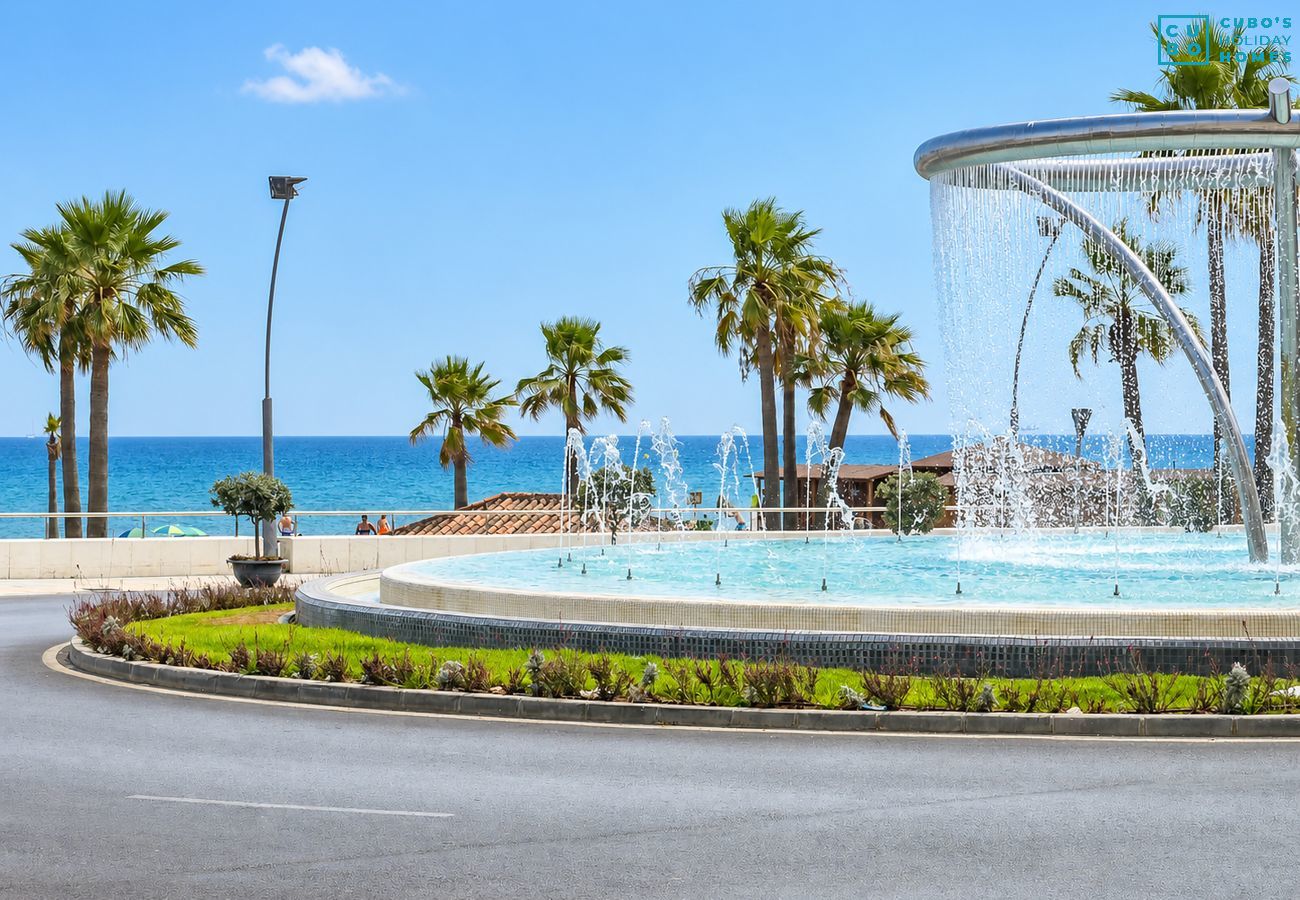 Apartment in Estepona - Cubo's Estepona Oceanview Apartment & Free Parking