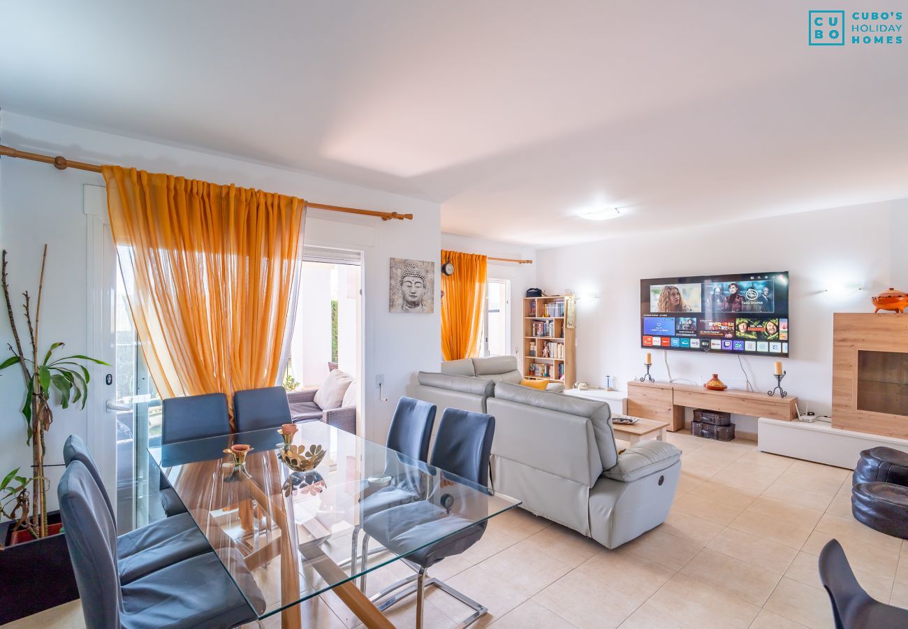 House in Mijas Costa - Cubo's Chaparral Townhouse & Community Pool