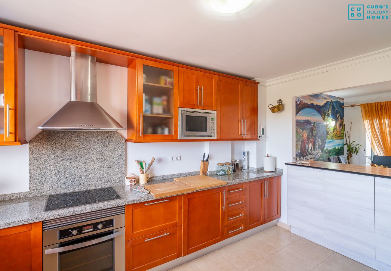 House in Mijas Costa - Cubo's Chaparral Townhouse & Community Pool