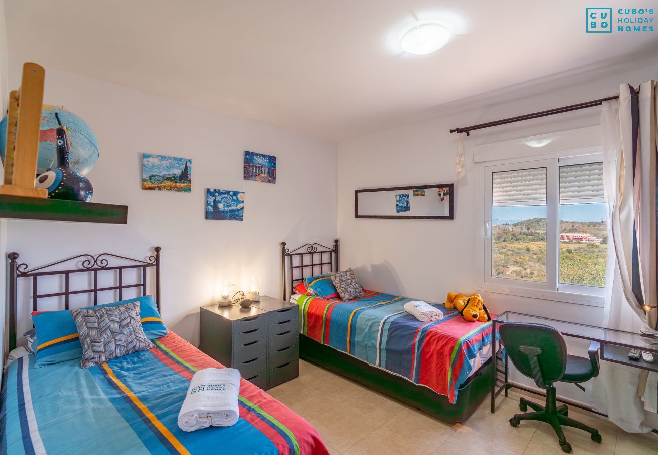 House in Mijas Costa - Cubo's Chaparral Townhouse & Community Pool
