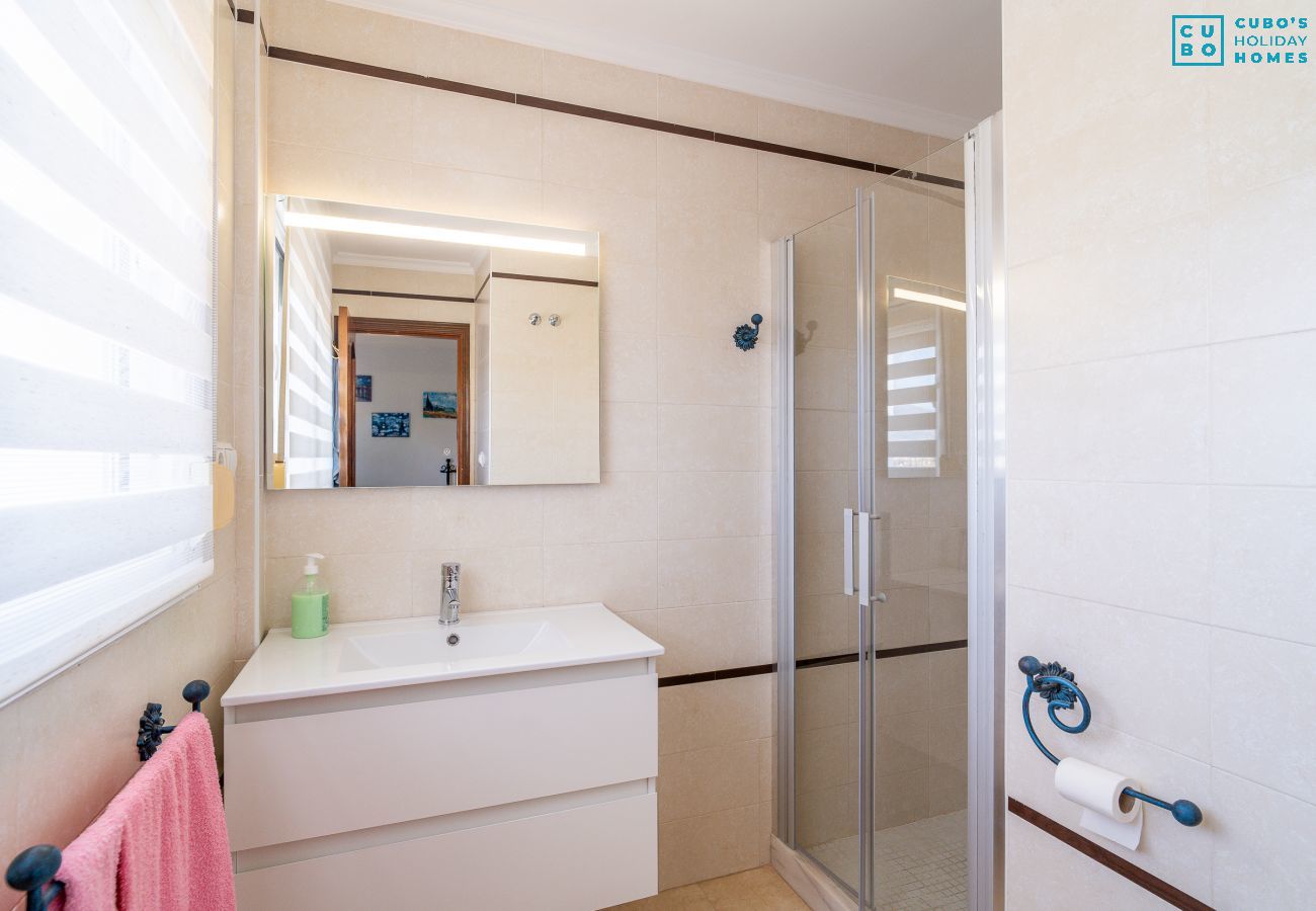 House in Mijas Costa - Cubo's Chaparral Townhouse & Community Pool