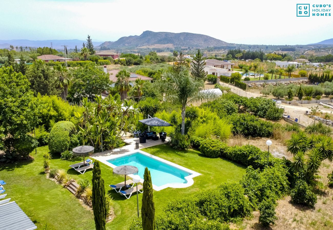 Cottage in Alhaurín el Grande - Cubo's Casa Rural El Oasis De Don Pedro