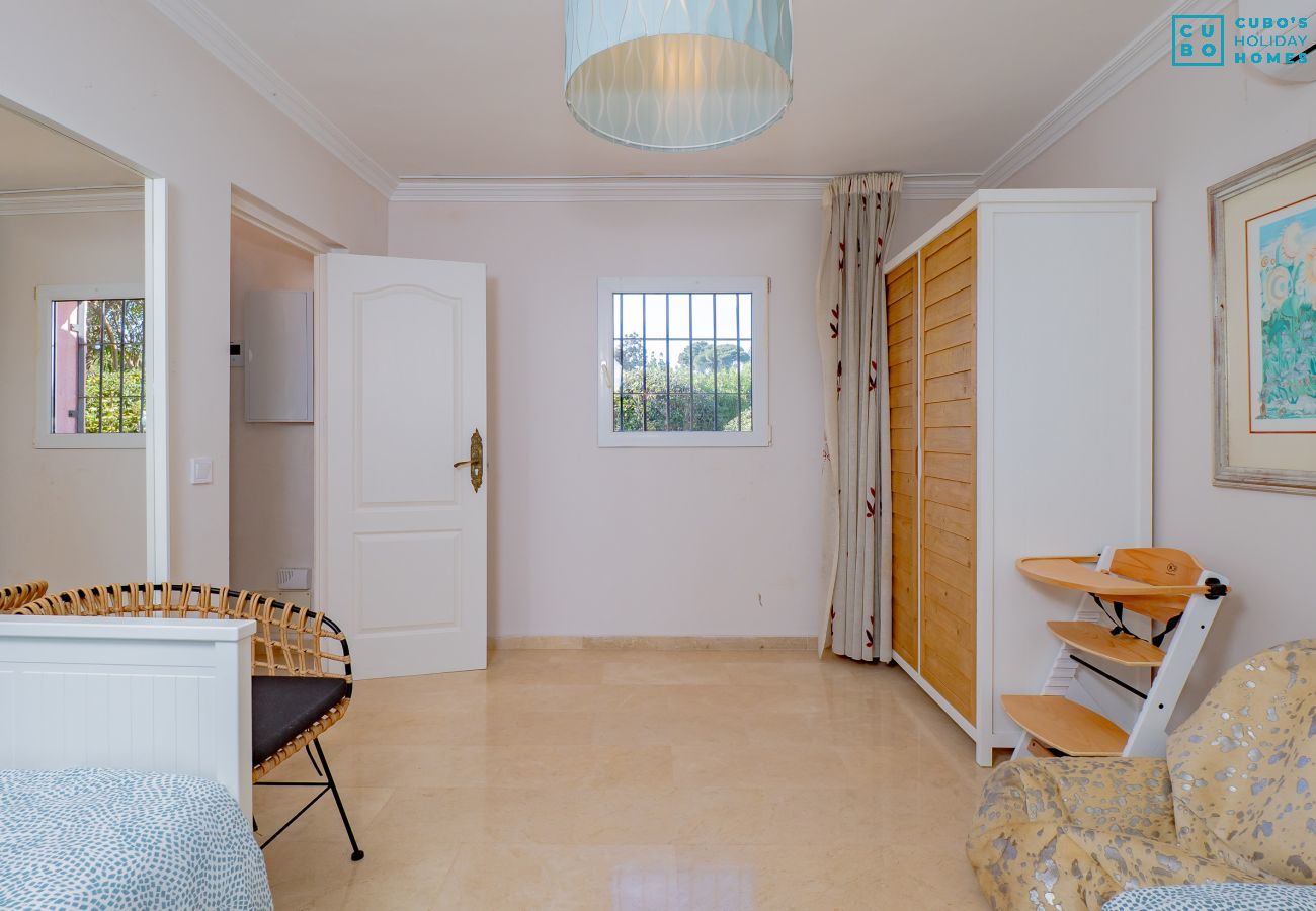 Villa in Mijas Costa - Cubo's Beachfront Villa Khayyam
