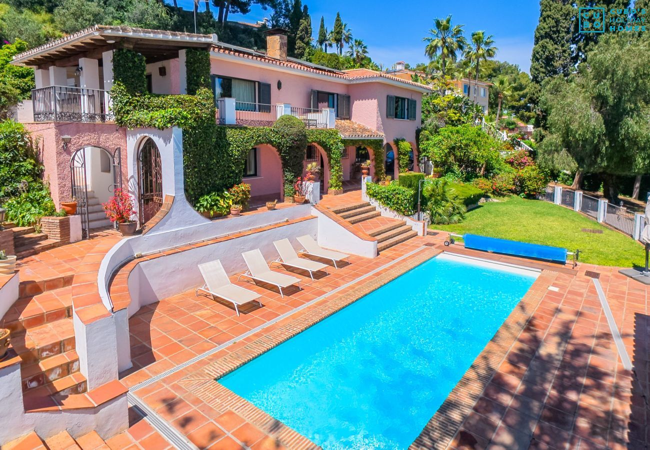 Villa in Torremolinos - Cubo's Villa Las Capuchinas & Cave House