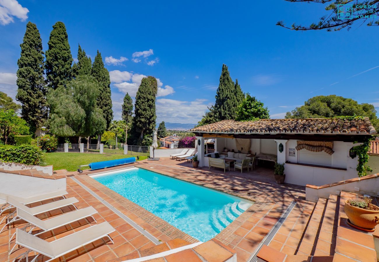 Villa in Torremolinos - Cubo's Villa Las Capuchinas & Cave House