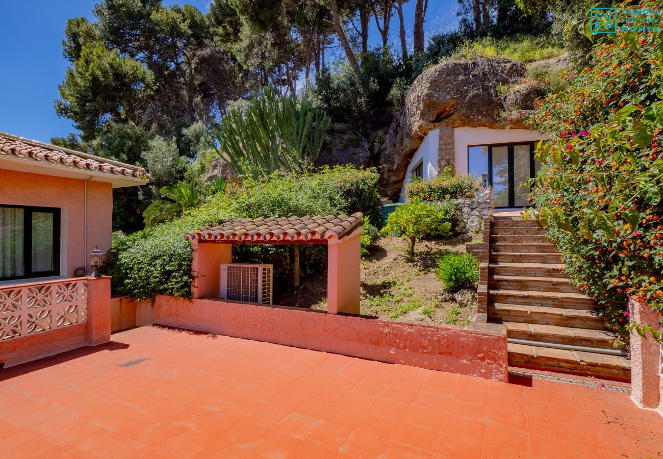 Villa in Torremolinos - Cubo's Villa Las Capuchinas & Cave House