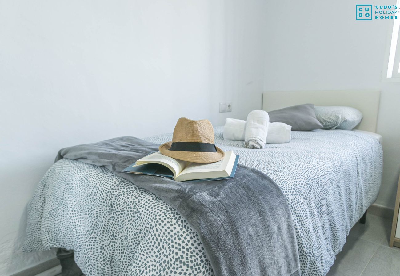 Cottage in Nerja - .Villa Marimel Con Piscina Privada