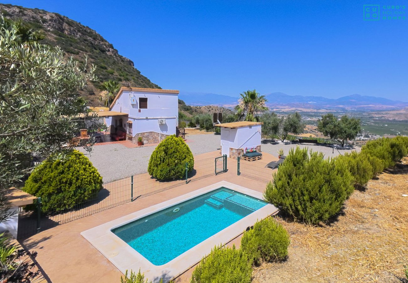 Country house with pool in Cártama